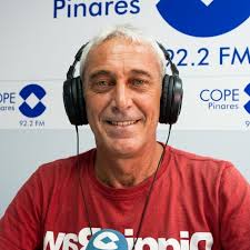 Escuchar Historia de una canción con Rafa Hernández